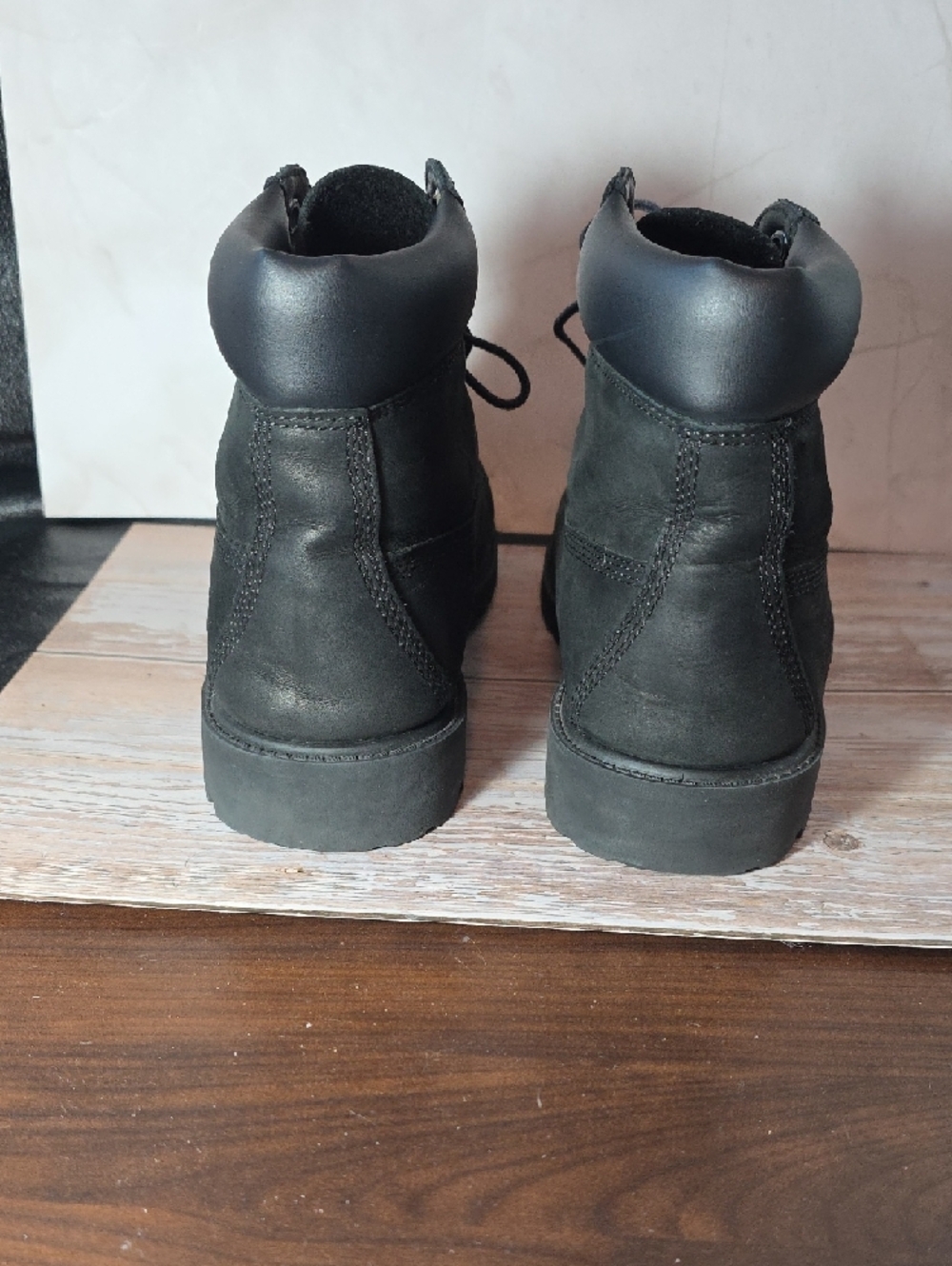 Timberland Black Lace-Up Rugged Work Boots Boys Sz 6 - Picture 4 of 9